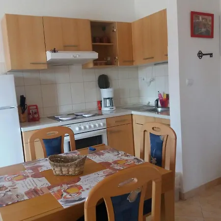 By The Sea Seget Vranjica, - 12915 شقة تروغير